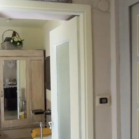 La Finestra Sul Giardino Bed & Breakfast La Spezia