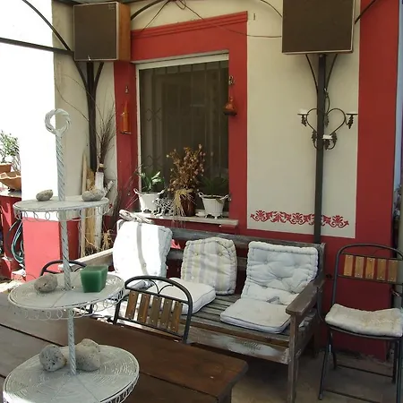 La Finestra Sul Giardino Bed & Breakfast