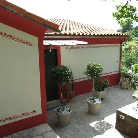 La Finestra Sul Giardino Bed & Breakfast La Spezia